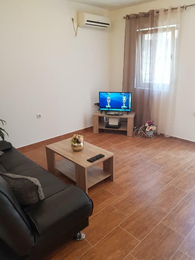 Apartment Aleksandar Kotor Luaran gambar